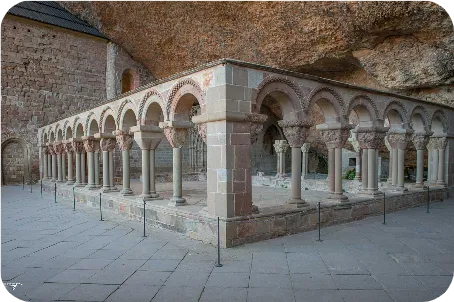 Los Orígenes de San Juan de la Peña. Los Custodios del Grial.
